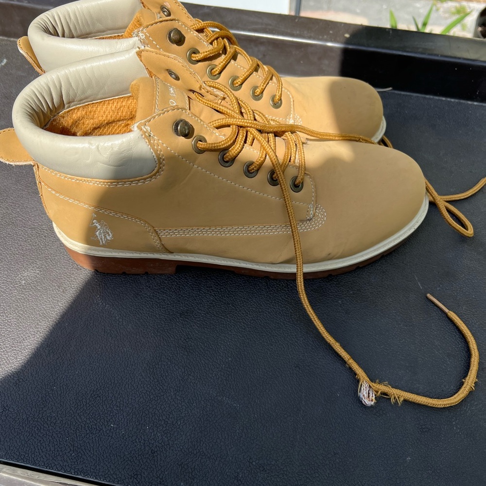 Like new polo boots